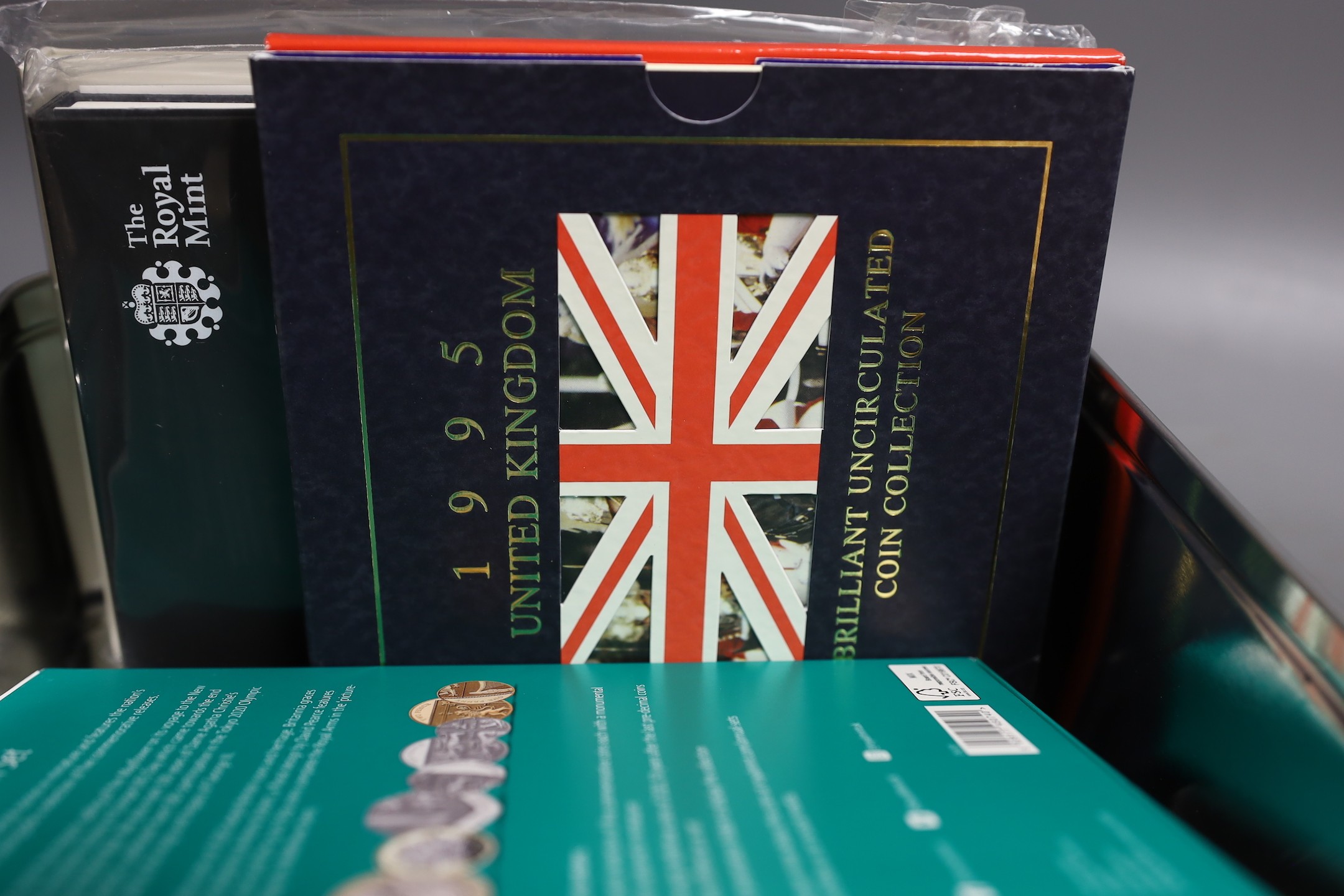 Royal Mint UK brilliant uncirculated coin year sets for 2 x 1994, 1995, 1996, 1997, 2013, 2014, 2020, 2021 (9)